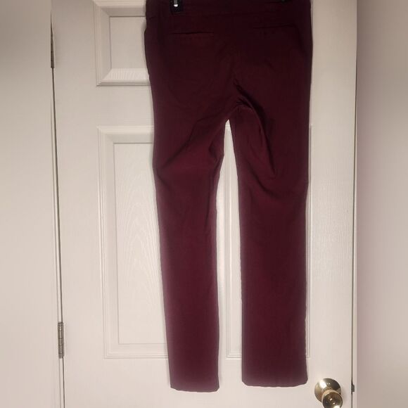 Soho Apparel LTD 8 Burgundy Full Length Zipper Stretch Women's Pants - Picture 6 of 7